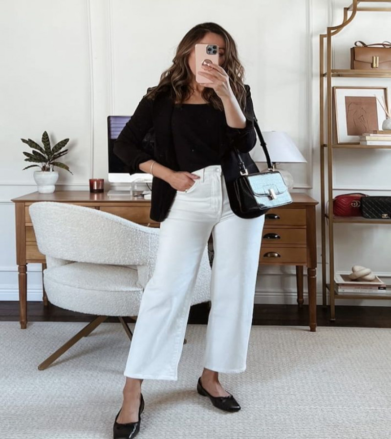 Beig Wide Leg Jeans for Women.